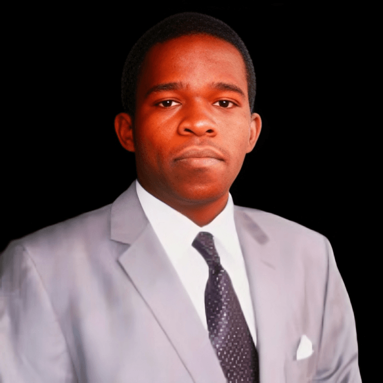 Maxwel Khadambi